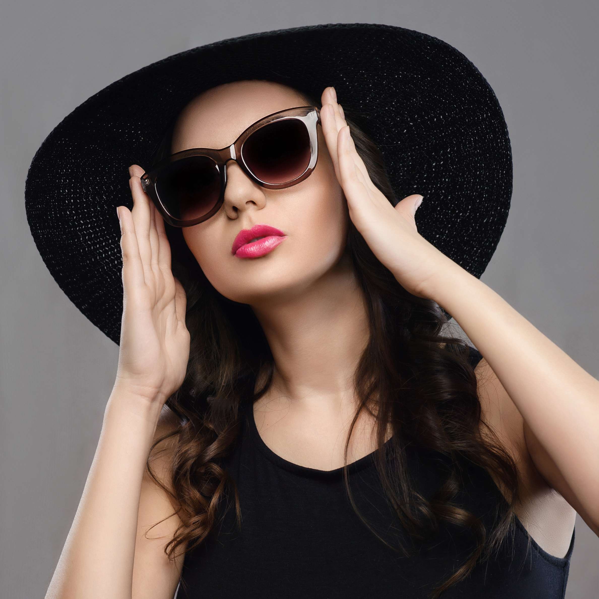 You are currently viewing Why Women Always Look Classy in Monochromatic Outfits?